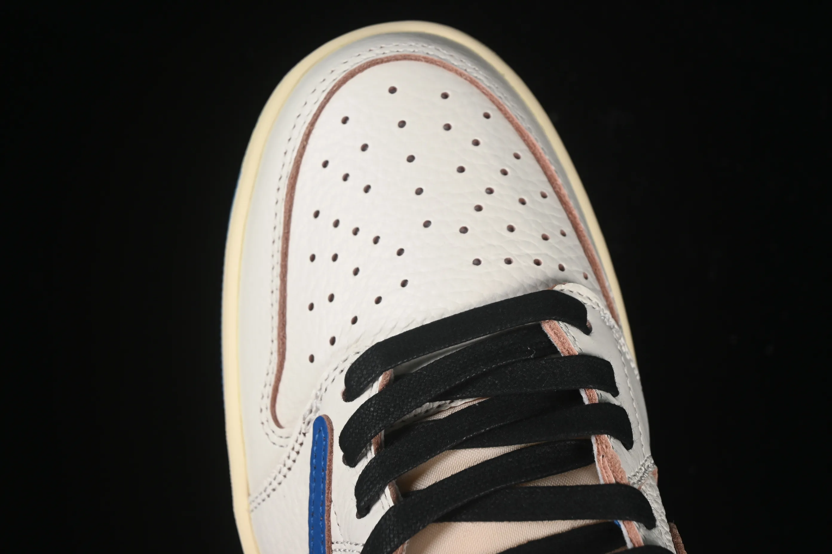 All categories Air Jordan Jordan series basketball shoes Air Jordan 1 Low High-end customized low-top sneakers OG version Travis Scott x Air Jordan 1 Low OG AJ1 Joe 1 undercut low-top DM7866-104